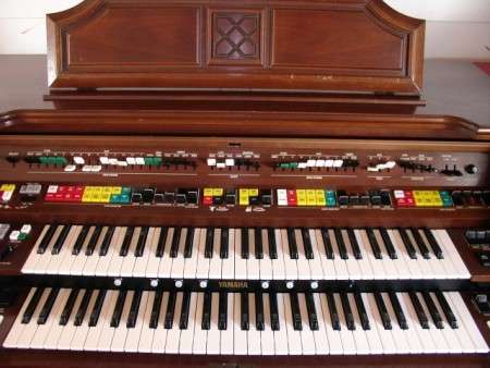 Yamaha E-70 Electone Full Console Organ Ideal for Church or Home $2100. ...